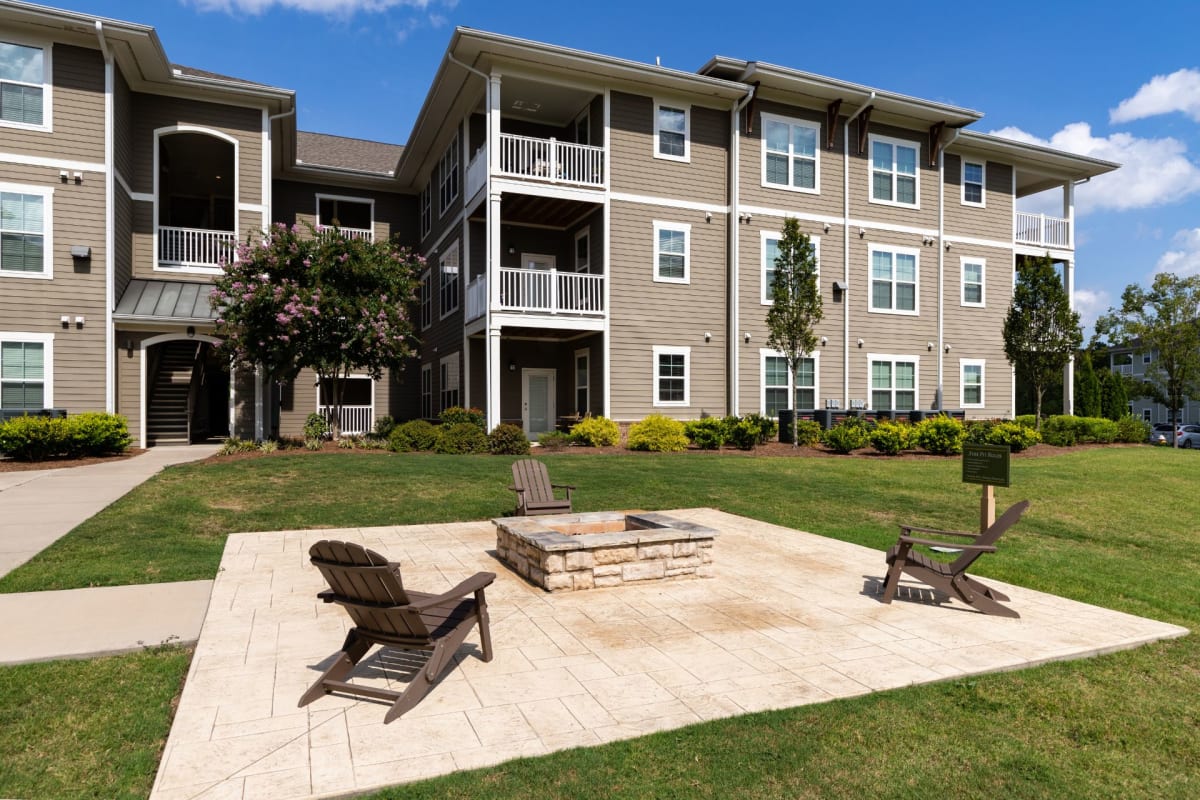 Apartments near The Shops at Greenridge Abberly Market Point